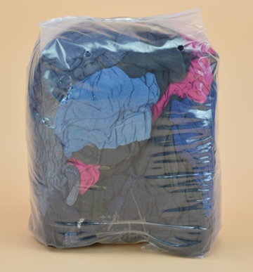 Chiffon d’essuyage couleur jersey coton à la fois économique et qualitatif tiré du recyclage de tee-shirts cotonneux conditionné en paquet de 10kg .